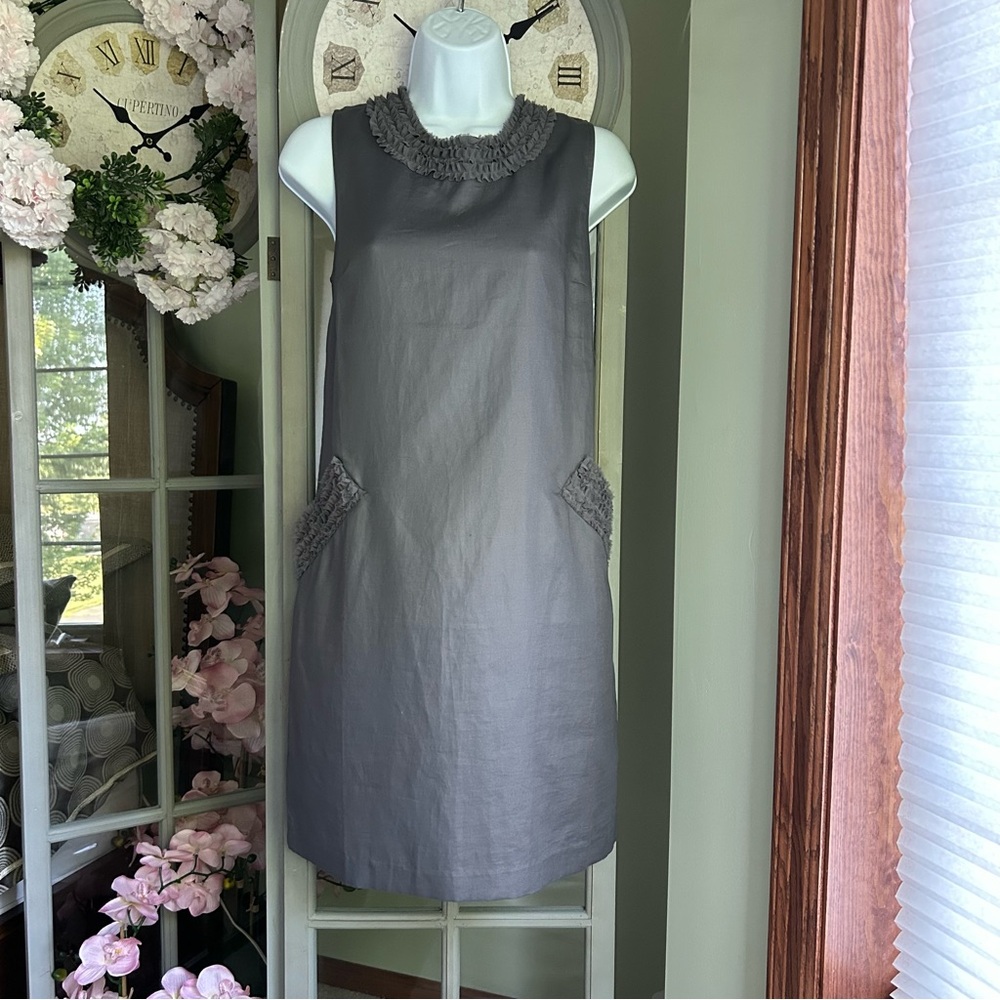 Women’s Ann Taylor Loft Gray Shift Dress 100% Cotton Ruffle Accent Size 4